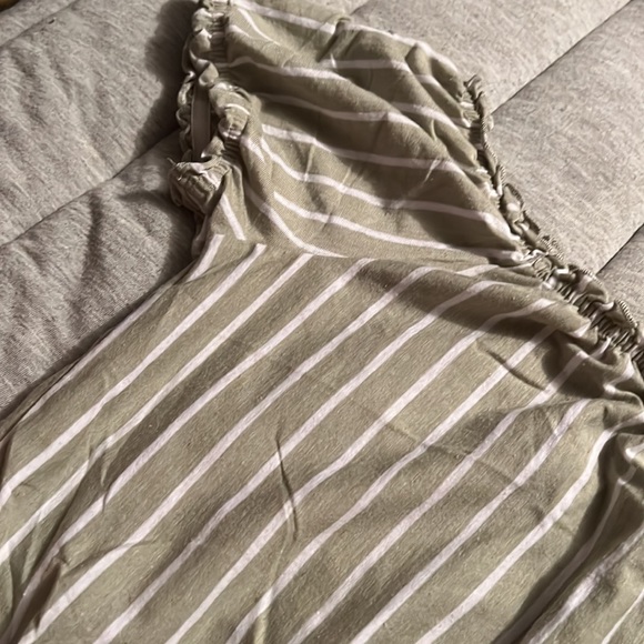 Off the shoulder top - Picture 2 of 4